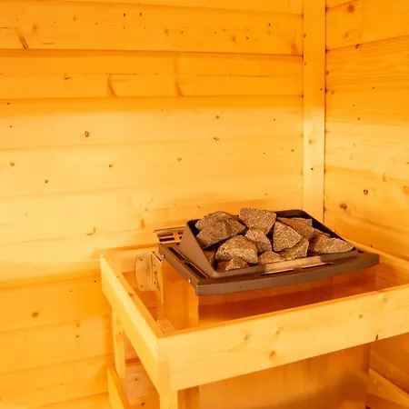 Wellnessoase Mitten In Der Wasserfallstadt Triberg *
