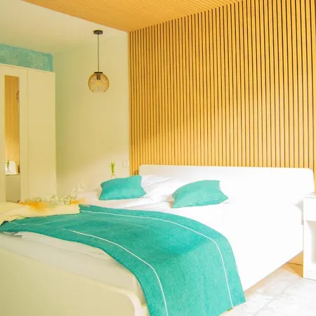 Wellnessoase Mitten In Der Wasserfallstadt Triberg Triberg im Schwarzwald